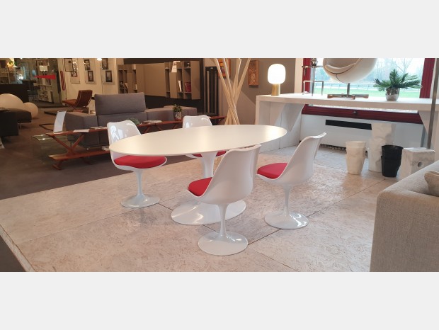 Tavolo ovale Sigerico TULIP collezione Eero Saarinen 180x110 H 72