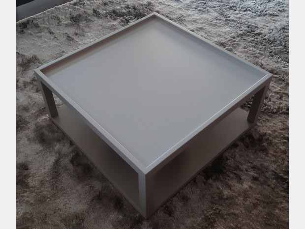 Tavolino quadrato Produzione Artigianale Piano vassoio quadrato