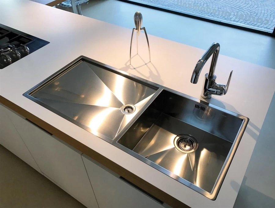 Cucina con Isola Poliform Matrix