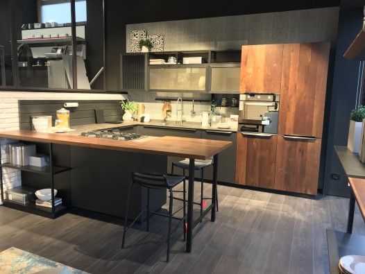 Cucine Con Isola Lube.Cucina Con Penisola Lube Oltre Pavia