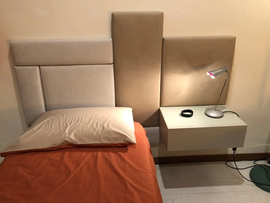 Testata letto e comodino