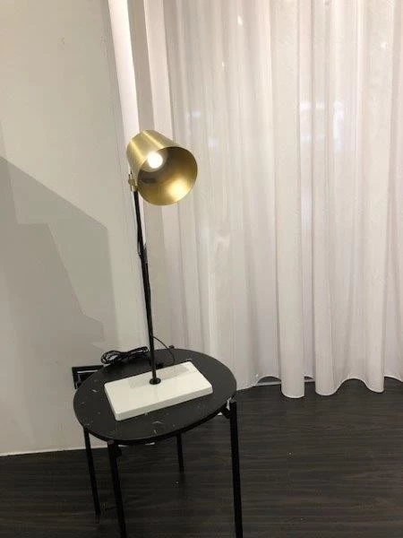 Lampada da tavolo Karakter Lab Light Table