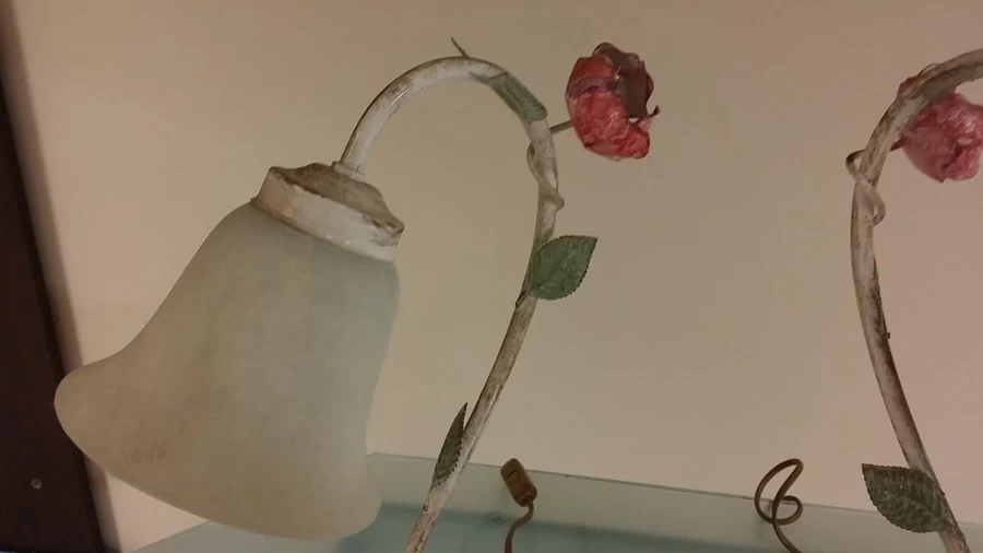 Lampada da tavolo Produzione Artigianale LE ROSE