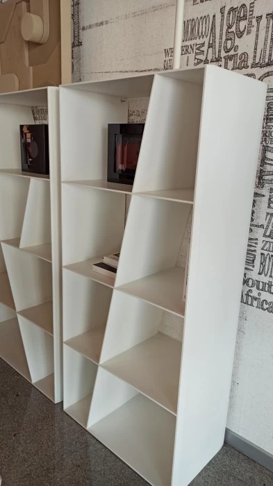 Piccola libreria B&B Italia Shelf