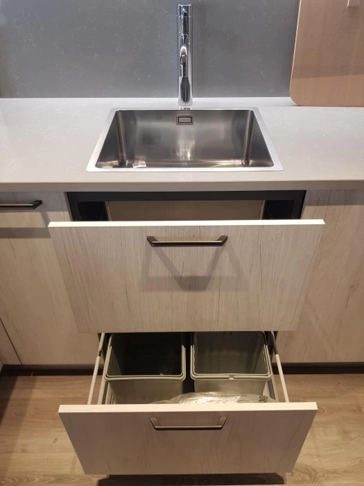 Cucina con penisola Scavolini SAX