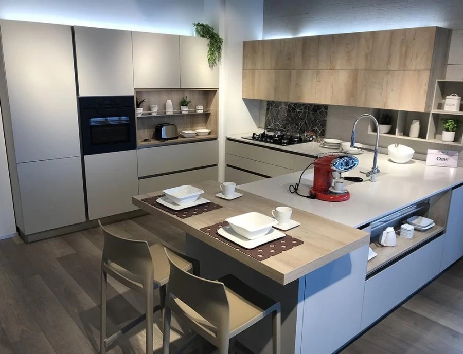 Cucina con penisola Veneta Cucine Oyster Pro