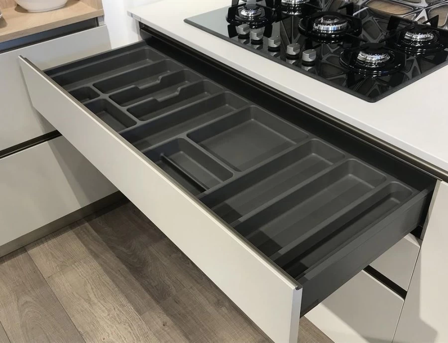 Cucina con penisola Veneta Cucine Oyster Pro