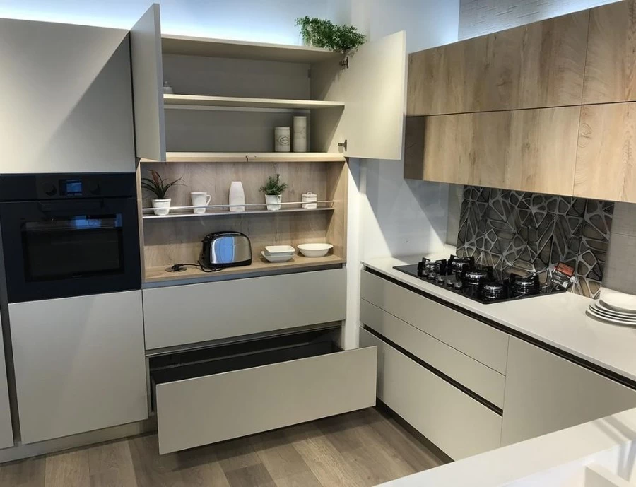 Cucina con penisola Veneta Cucine Oyster Pro