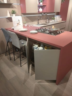 Cucina con penisola Veneta Cucine START TIME a Roma - Sconto 44%