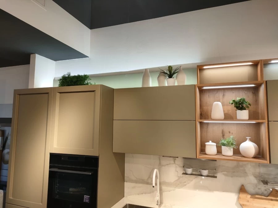 Cucina con Isola Veneta Cucine MILANO