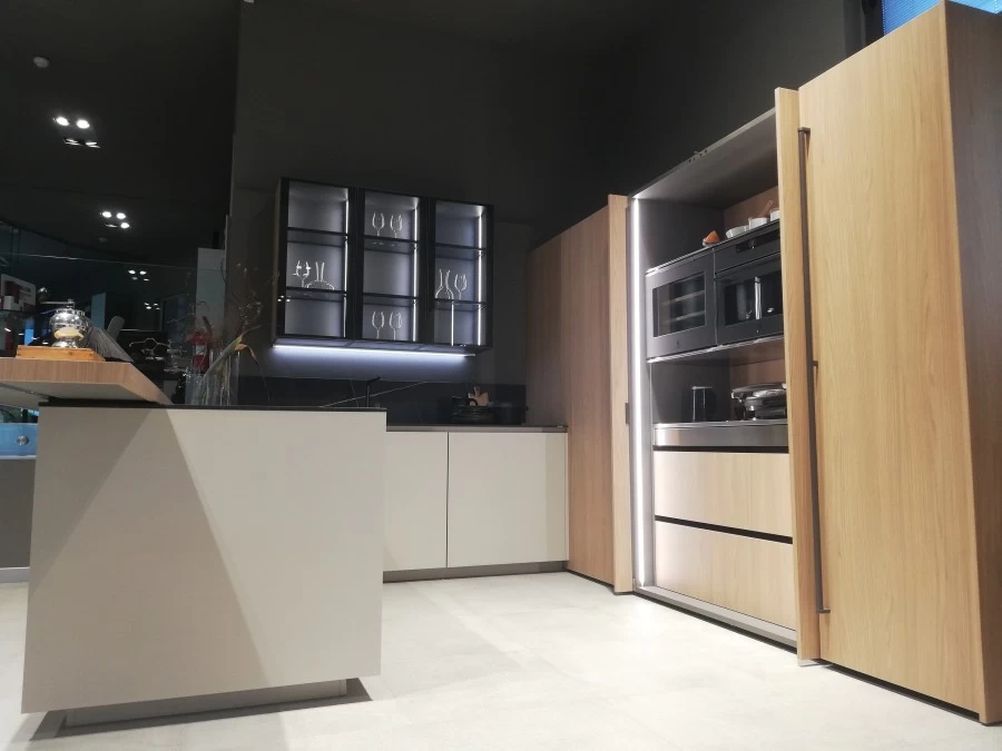 Cucina angolare Ernestomeda One 80 e Inspace