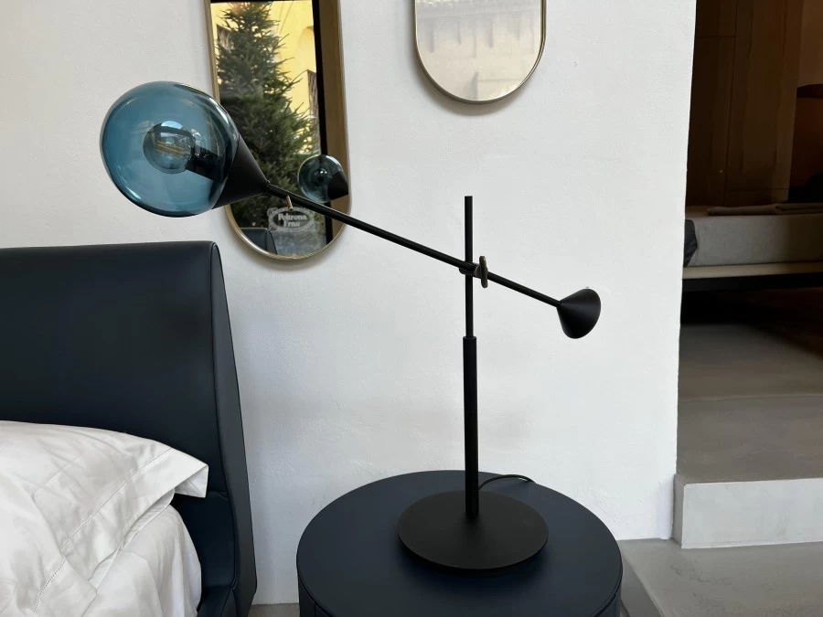 Lampada da tavolo Giorgetti Kendama