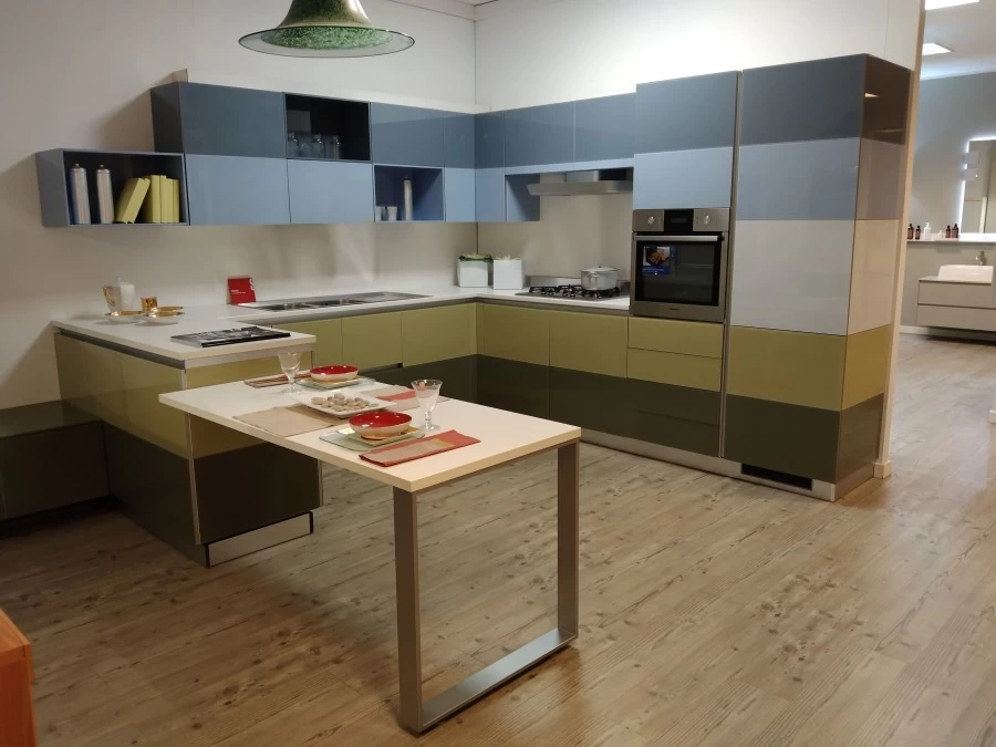 Cucina angolare Scavolini Tetrix