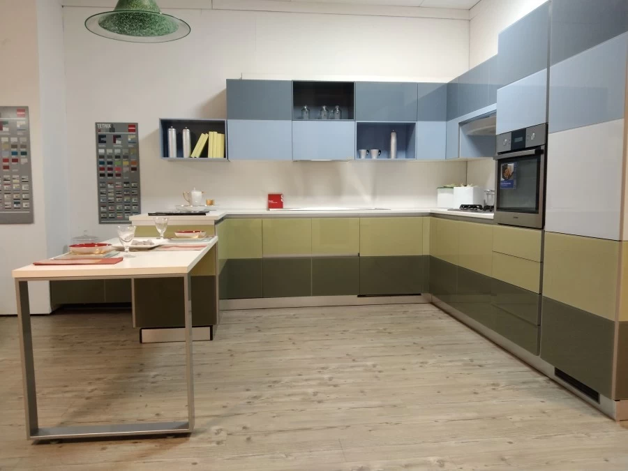 Cucina angolare Scavolini Tetrix