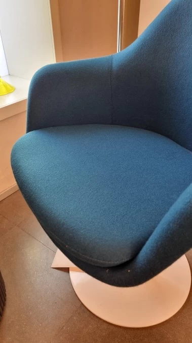 Poltrona Knoll Tulip chair