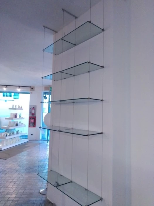 libreria in cristallo by Cattoniinterni