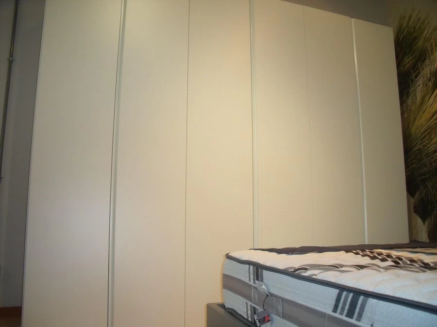 Armadio battente Novamobili Wardrobes