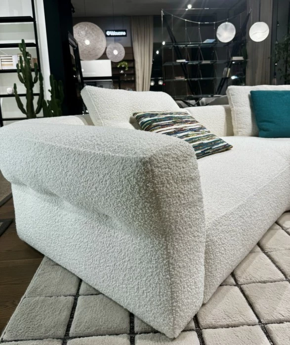 Divano Cassina Sengu Bold