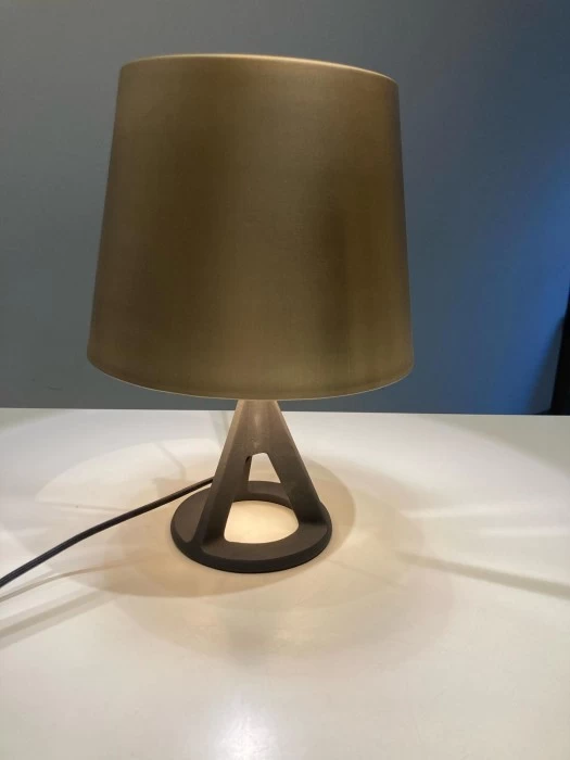 Lampada da tavolo Tom Dixon BRASS