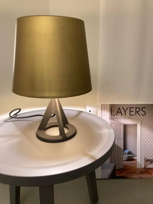 Lampada da tavolo Tom Dixon BRASS