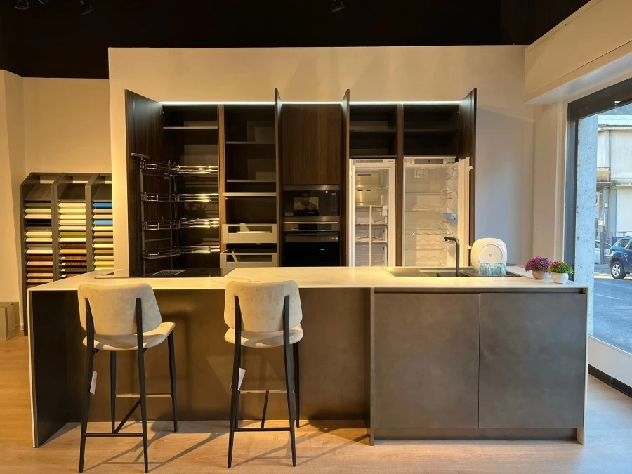 Cucina con Isola Antares cucine Sistema 22