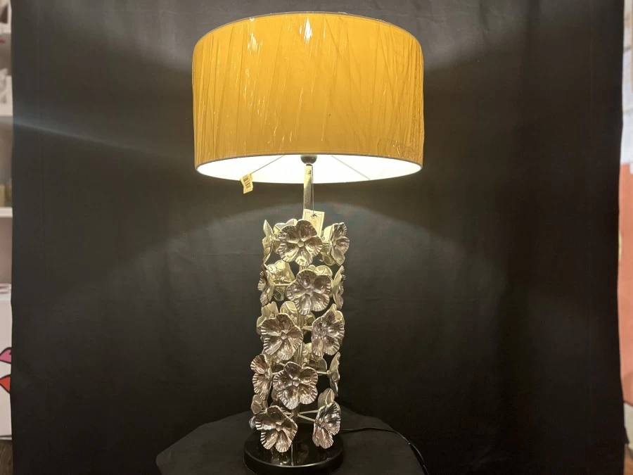 Lampada da tavolo Produzione Artigianale Lampada con fiori in rilievo - Van Roon