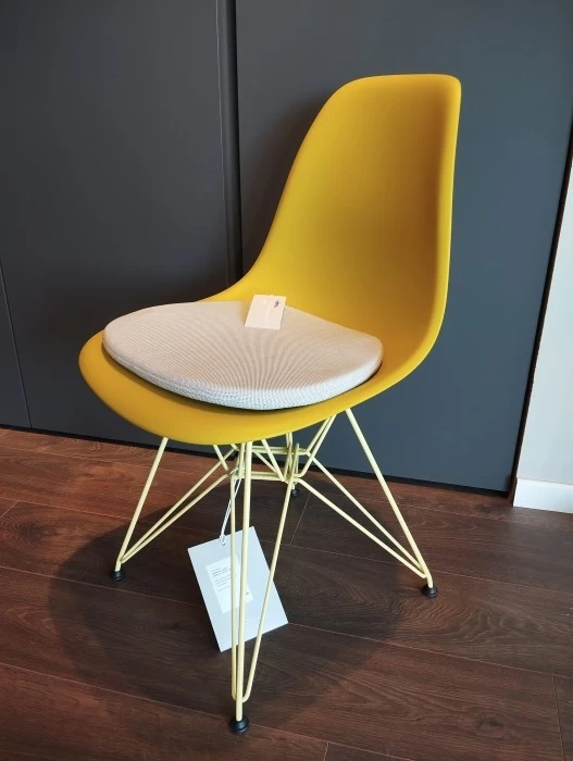 Sedia Vitra DSR Eames Plastic Side Chair