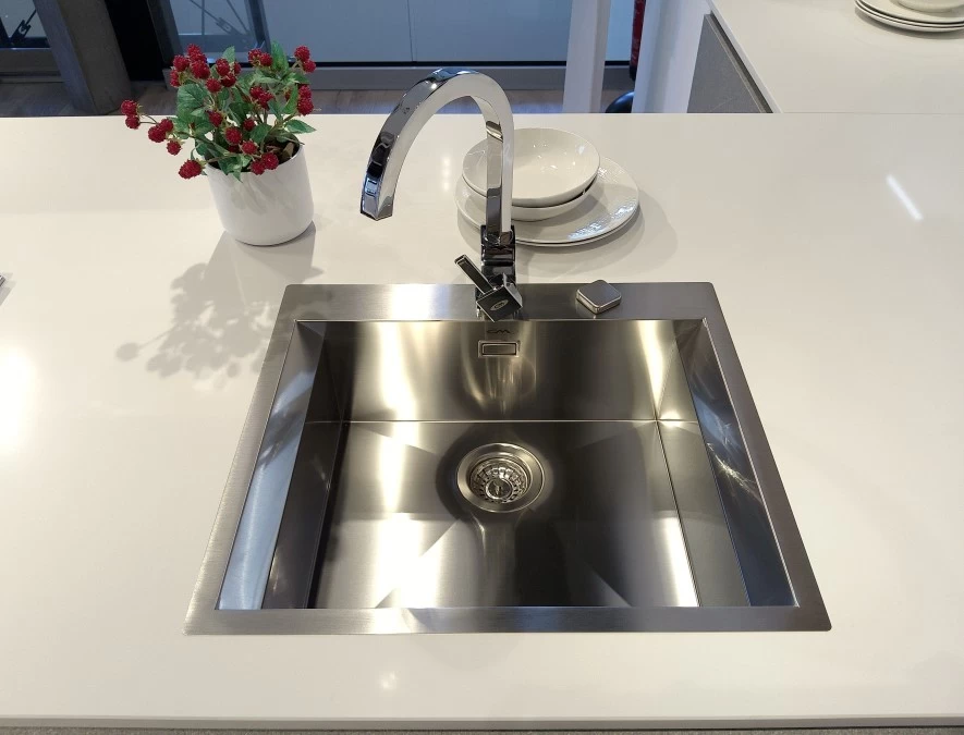 Cucina con penisola Veneta Cucine Oyster Dek