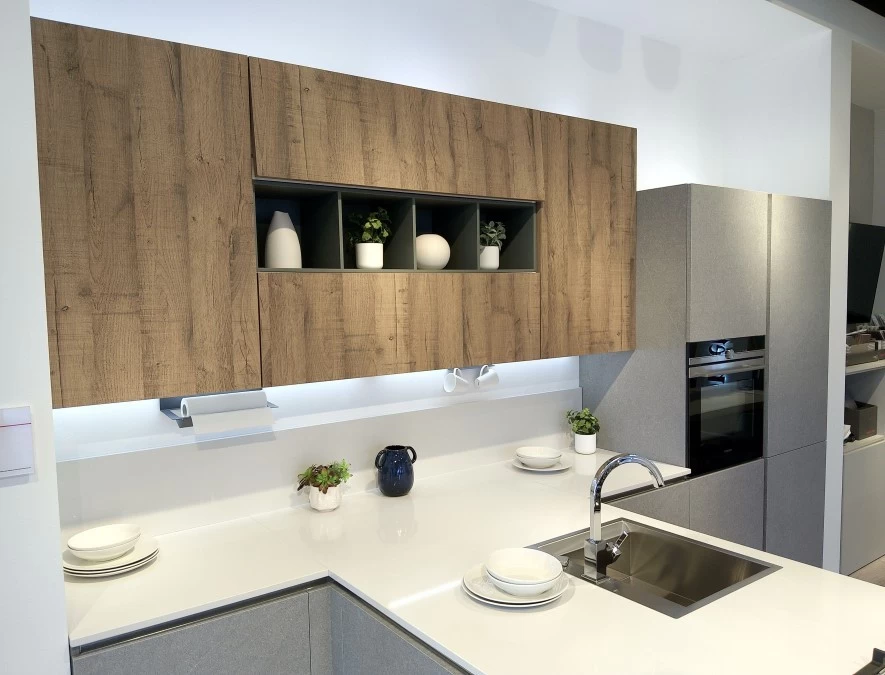 Cucina con penisola Veneta Cucine Oyster Dek