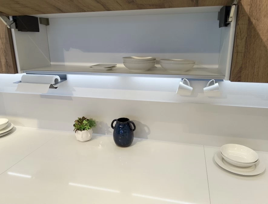 Cucina con penisola Veneta Cucine Oyster Dek