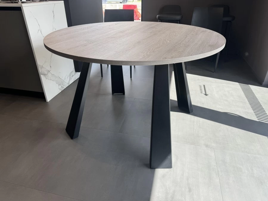 Tavolo rotondo Aran cucine Oslo allungabile con 4 sedie