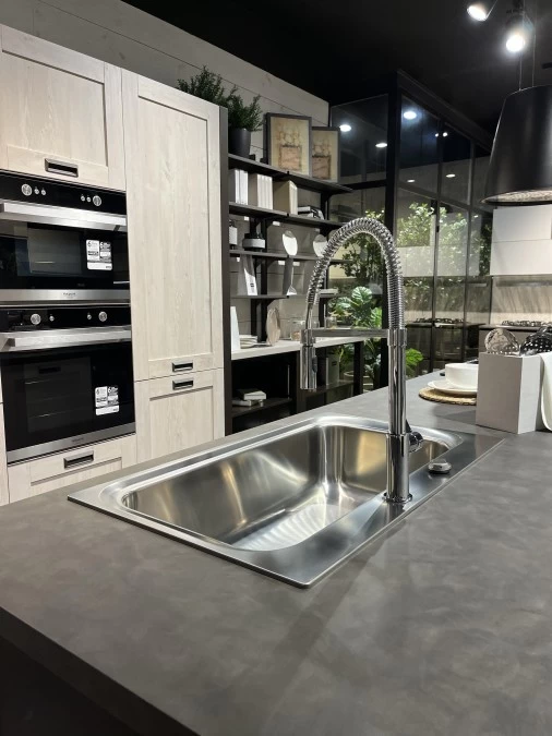 Cucina lineare Creo Kitchens Kyra telaio