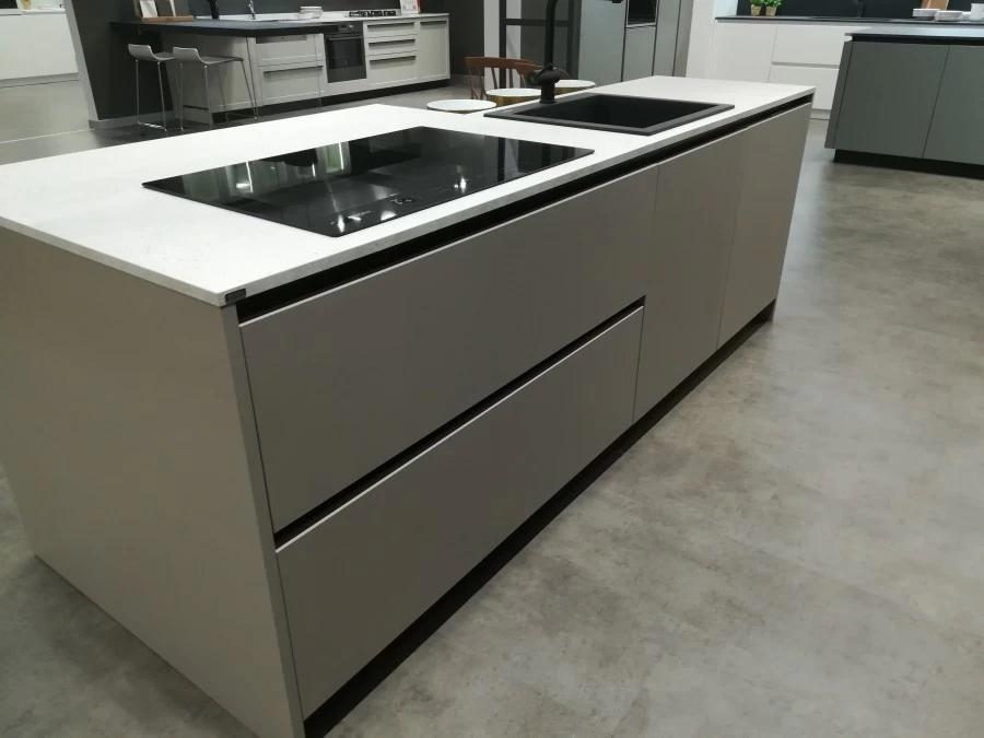 Cucina con Isola Scavolini LIBERAMENTE