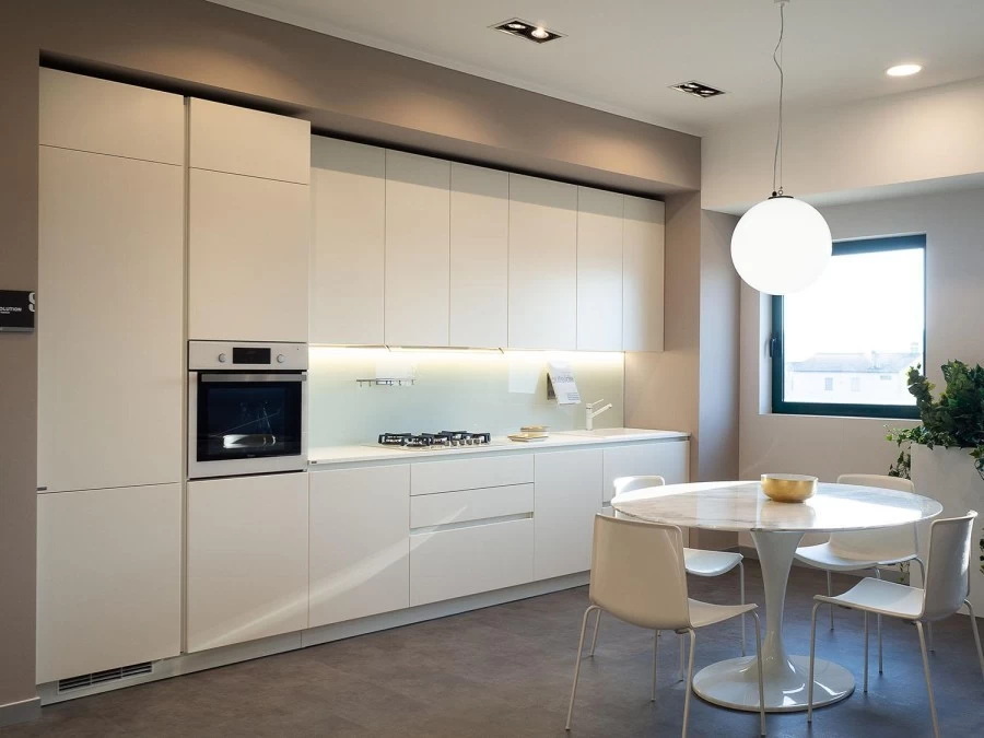 Cucina lineare Scavolini EVOLUTION BIANCA