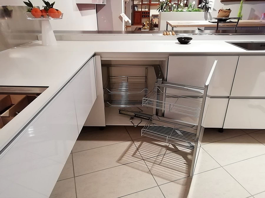 Cucina con penisola Valcucine Riciclantica