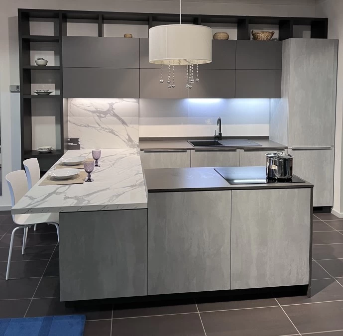 Cucina con penisola Scavolini Mood Concrete Brooklyn