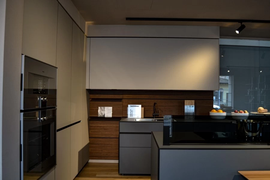 Cucina con Isola Valcucine Riciclantica Outline