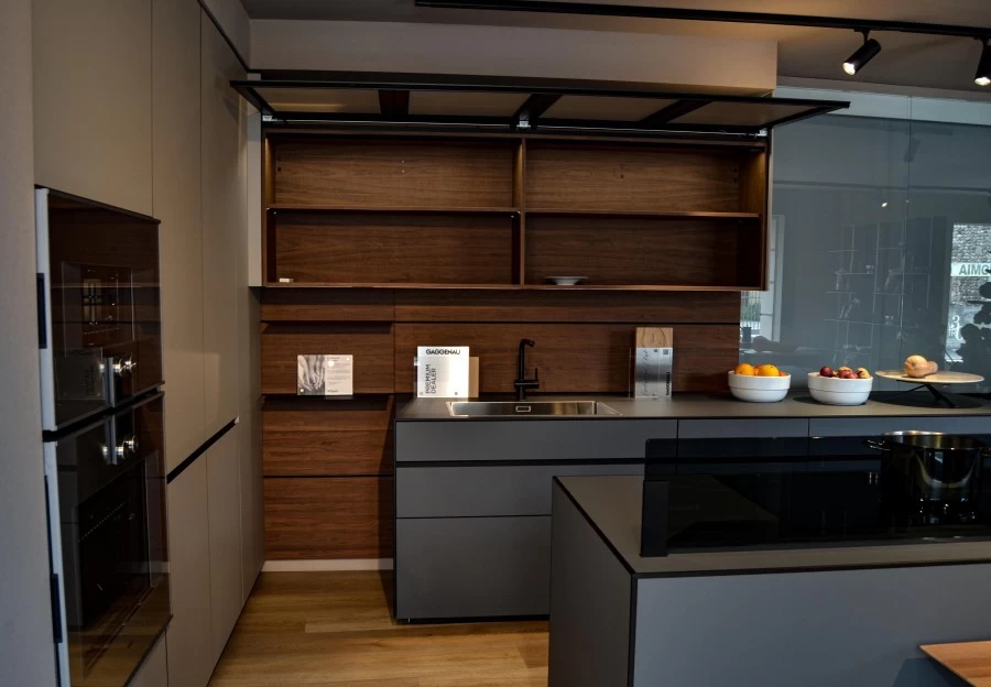 Cucina con Isola Valcucine Riciclantica Outline