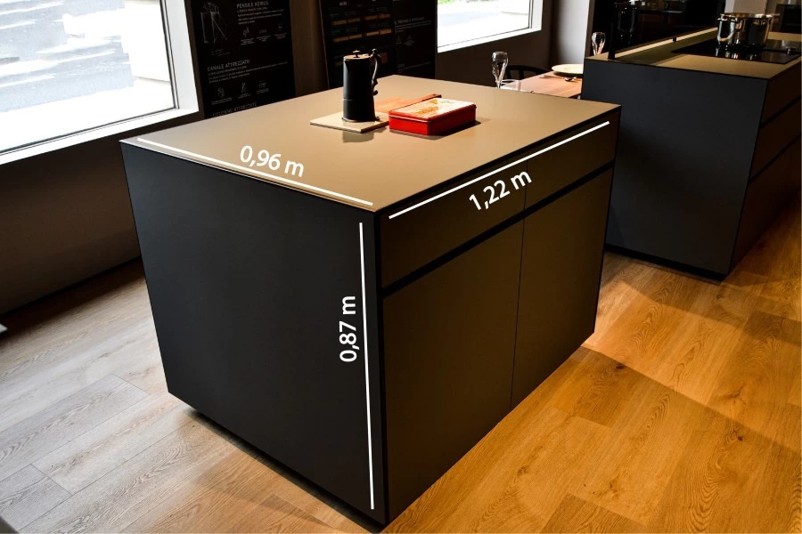 Cucina con Isola Valcucine Riciclantica Outline