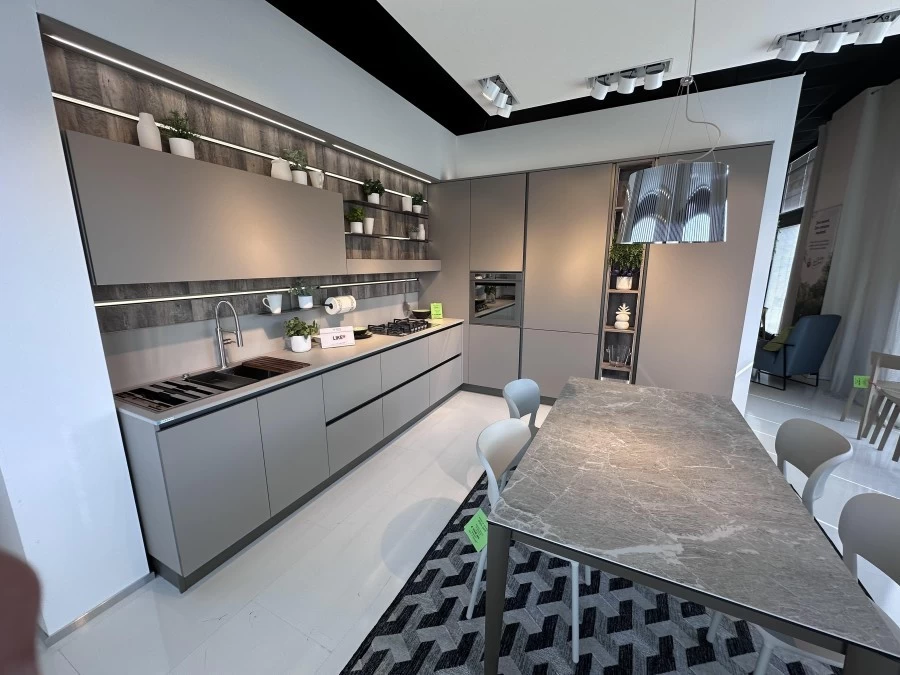 Cucina angolare Veneta Cucine LIKE J