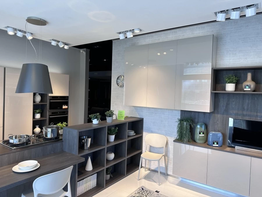 Cucina con penisola Veneta Cucine RI-FLEX