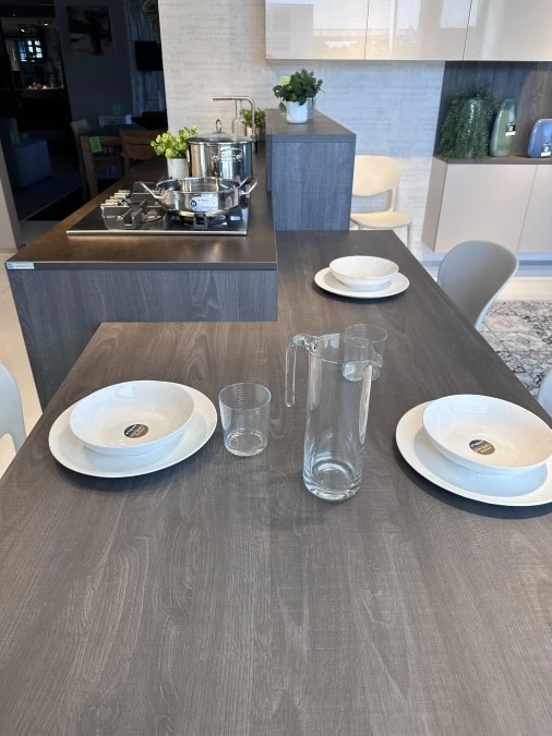 Cucina con penisola Veneta Cucine RI-FLEX