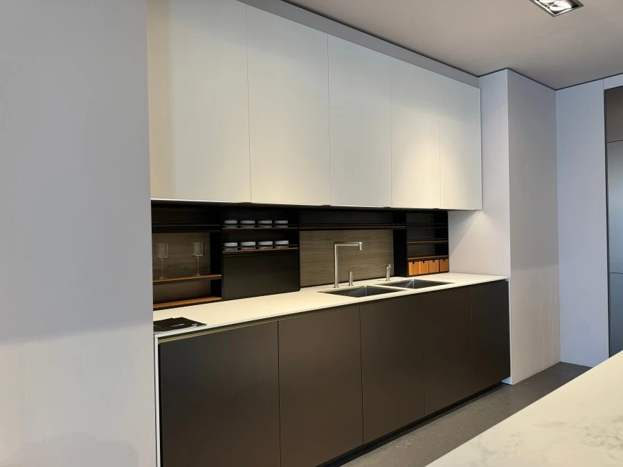 Cucina con Isola Poliform Alea Pro