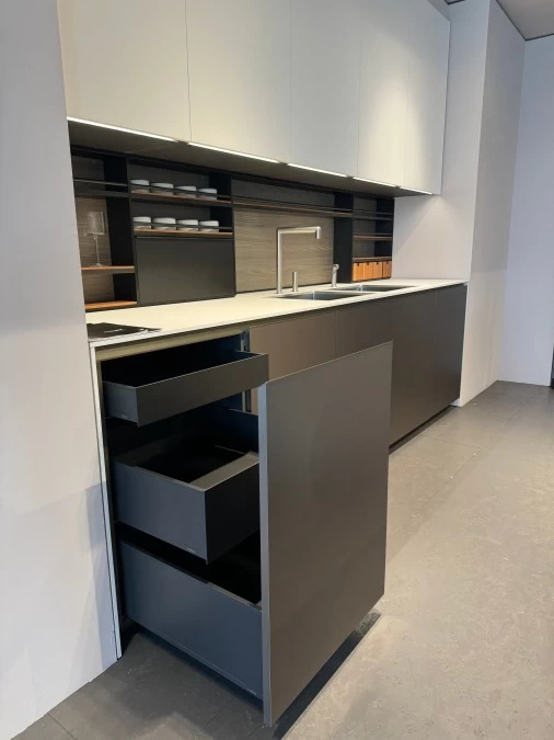 Cucina con Isola Poliform Alea Pro