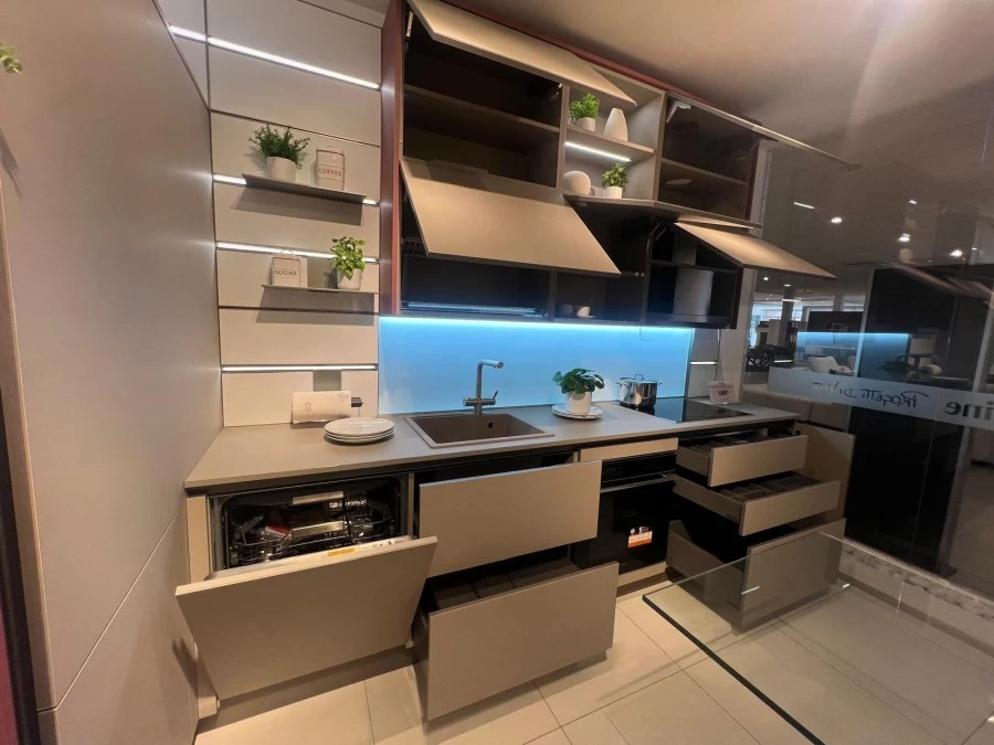 Cucina angolare Veneta Cucine LIKE J19