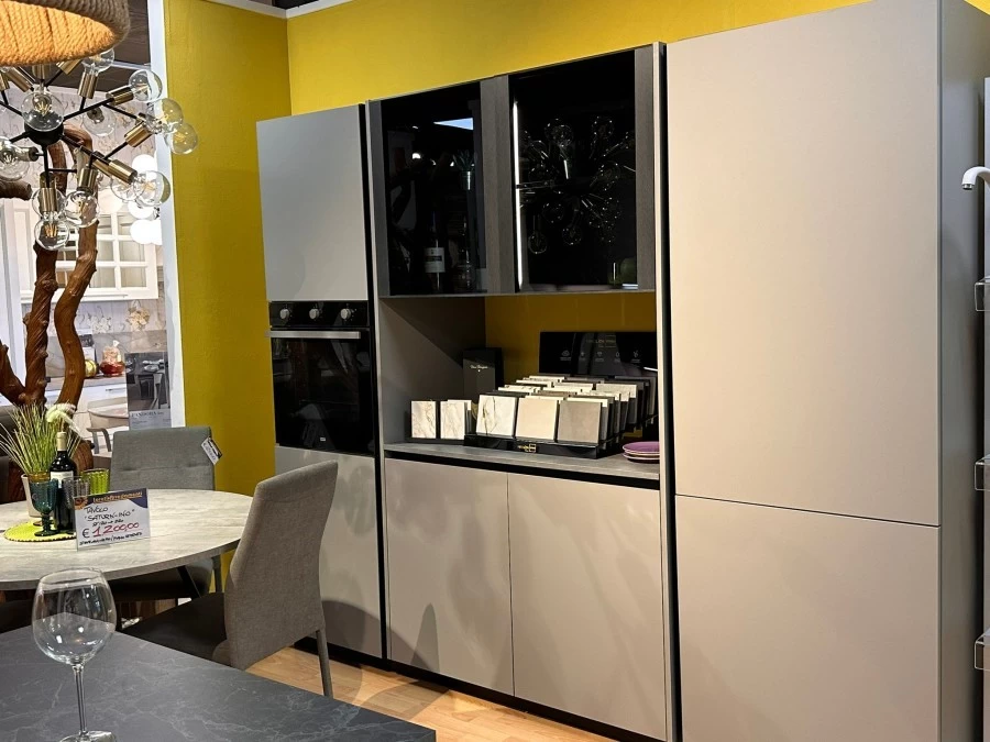 Cucina con penisola Stosa Cucine METROPOLIS Grigio e Nero