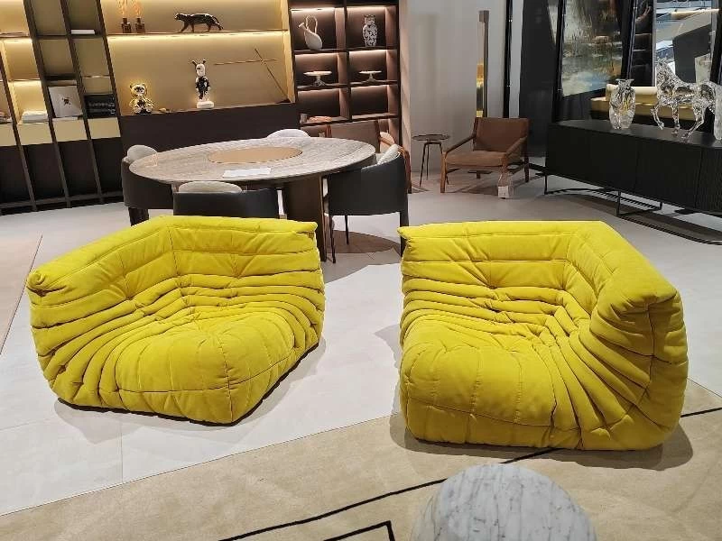 Poltrona Ligne Roset Togo angolo