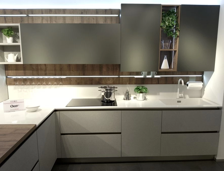 Cucina con penisola Veneta Cucine Oyster Pro