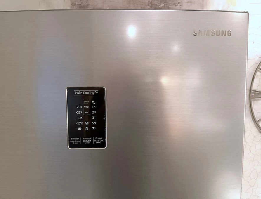 Frigorifero Samsung Serie 5000 RT38K5530S9