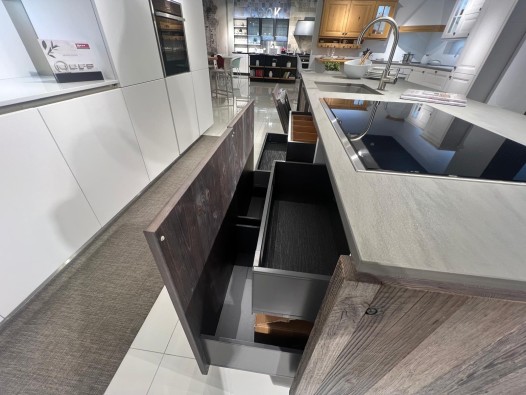 Veneta Cucine LOUNGE SHELLSYSTEM